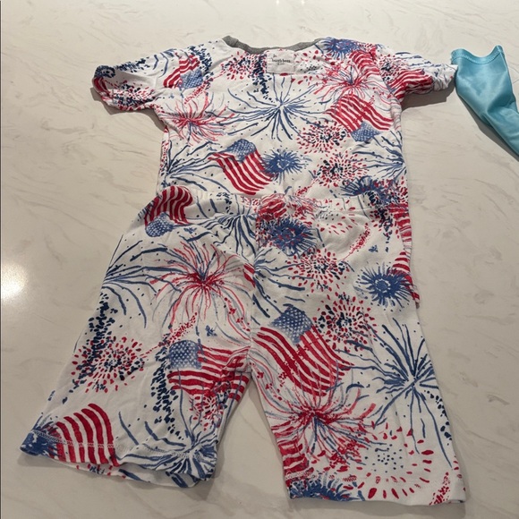 Burt’s Bees  Patriotic Pajama Set - Picture 3 of 3